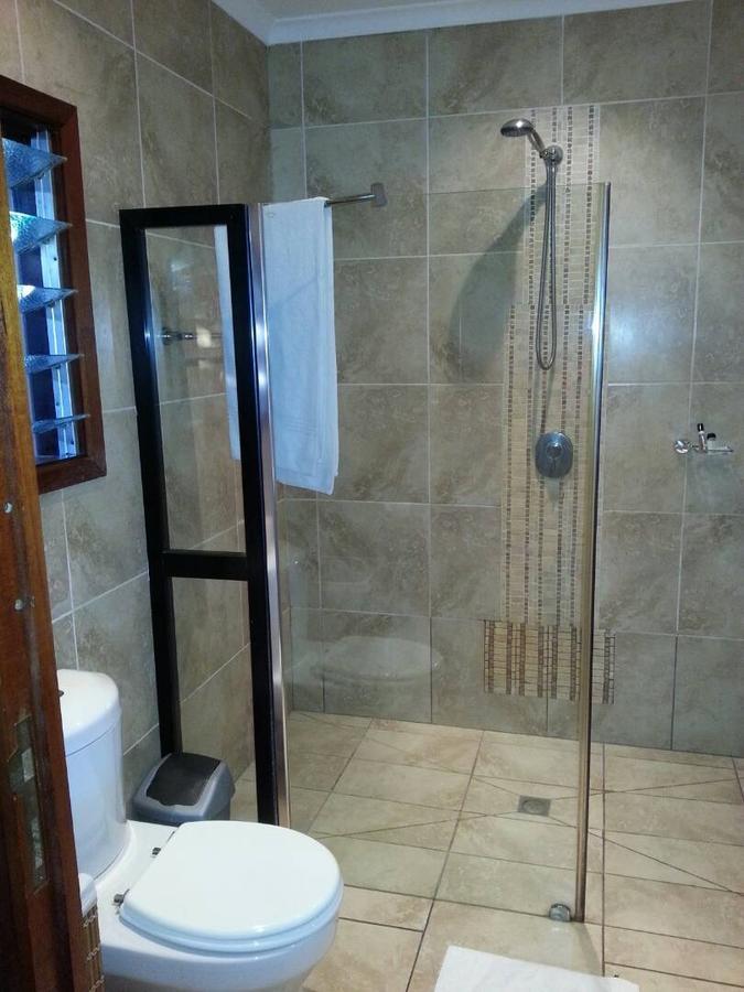Planet Hotel Hollybum Lubumbashi Extérieur photo